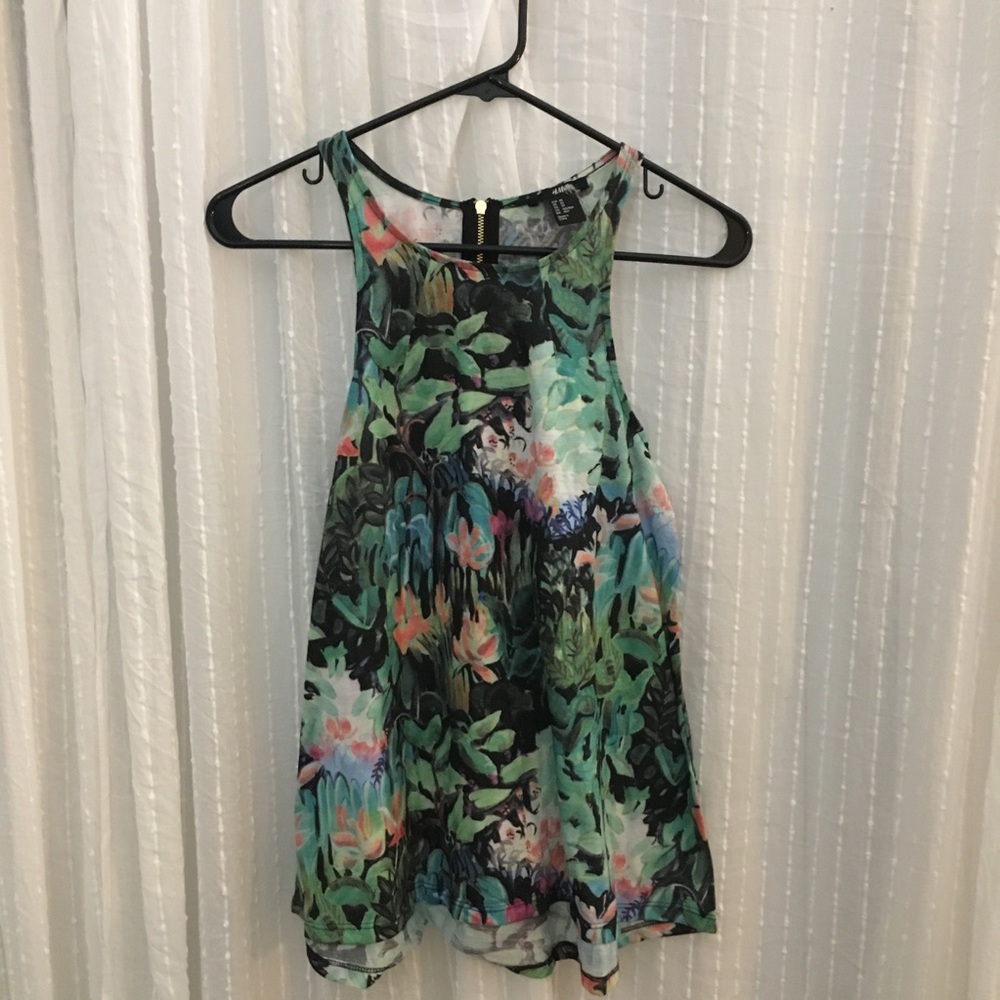 Patterned Tank